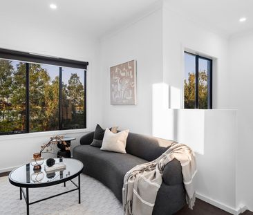 Stylish Four-Bedroom Home Offering Comfort and Convenience - Photo 3