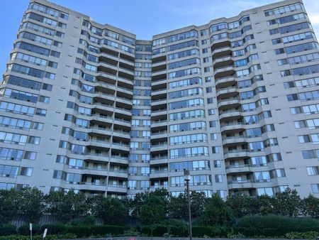 For Lease - 160 Alton Towns Circle Unit# 1813, Toronto, Ontario - Photo 3
