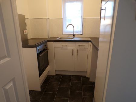 Studio to rent - Photo 3