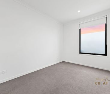 MODERN TOWNHOUSE IN PRIME BRAYBROOK LOCATION - Photo 6