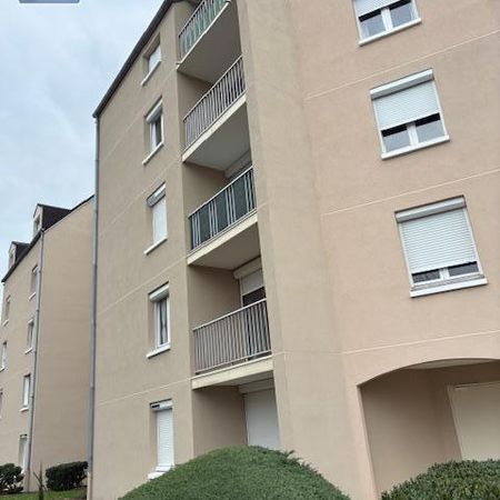 Location Appartement 1 pièce 37m² CHATEAUROUX 36000 - Photo 3