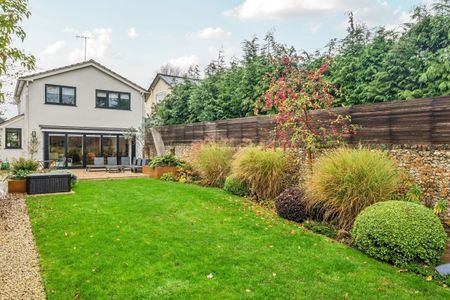 3 bedroom detached house to rent - Photo 4