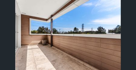 Architectural Coastal Sanctuary - Photo 3