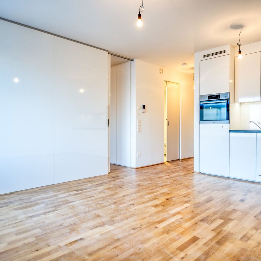 Gut geschnittene 2-Zimmer-Wohnung am Donaukanal! - Photo 1