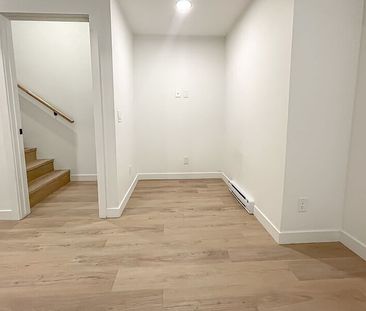 Basement Unit in Altadore - Photo 5