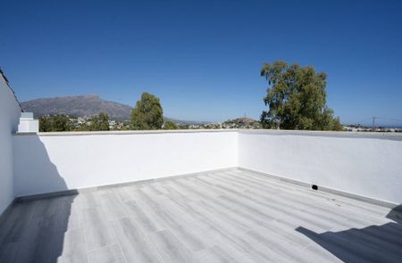 Luxury Villa for rent in Benahavís, Andalusia - Photo 4