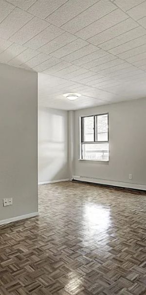 Millard Manor Apartments - Photo 1