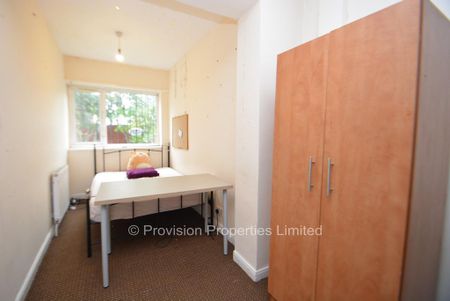 4 bedroom townhouse to rent - Photo 3