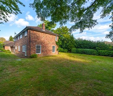 Bunch Lane, Haslemere, Surrey, GU27 - Photo 1