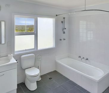 1000A Woy Woy Road, Woy Woy Bay NSW 2256 - House For Rent | Domain - Photo 4