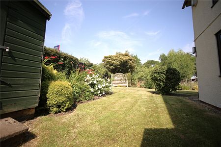 Mason Cottages, Dog Lane, Witcombe - Photo 5