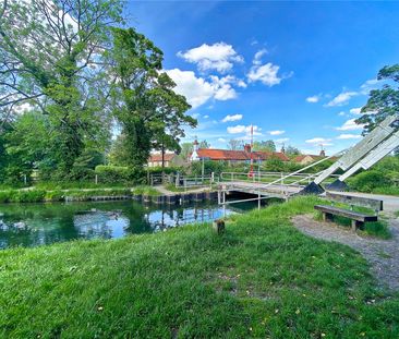 King John Street, Fleet, GU51 - Photo 3