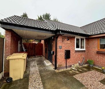 Springfield, Radcliffe, Manchester, M26 - Photo 1