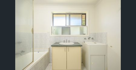 Conveniently located - Photo 4