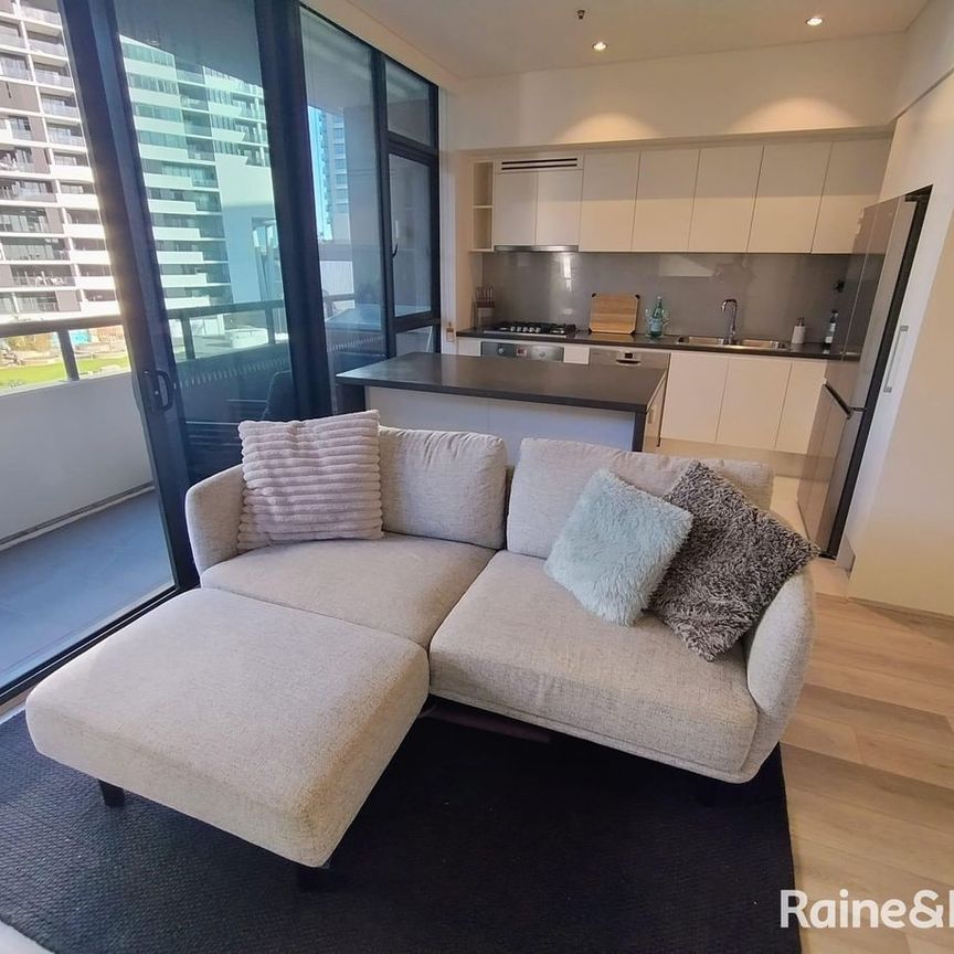 Contemporary Modern Living | Level 3 City Outlook in Rhodes - Photo 1