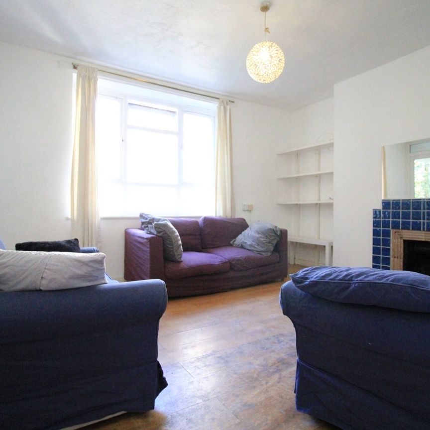 3 Bed Flat, Touchard House, N1 - Photo 1