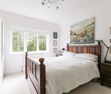 4 bedroom detached house to rent - Photo 3