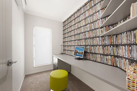 UNIQUE AND STYLISH 4 BEDROOM HOME IN MOUNT LOW! - Photo 2