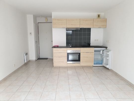 Location appartement 1 pièce, 29.83m², La Roche-sur-Yon - Photo 1