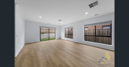 Brand New 4-Bedroom Family Home in Beveridge!! - Photo 3