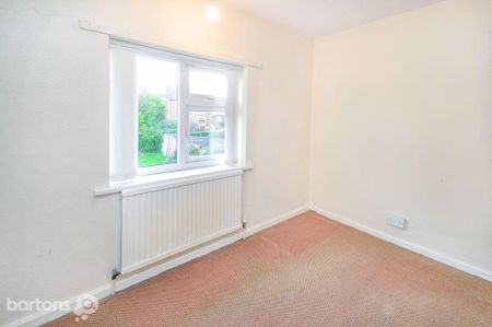 3 bedroom semi-detached house to rent - Photo 3