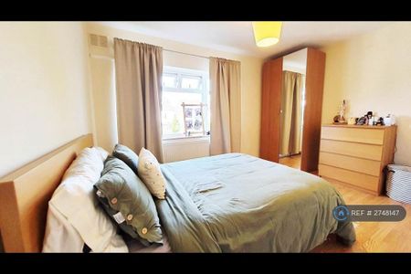 2 bedroom maisonette to rent - Photo 4