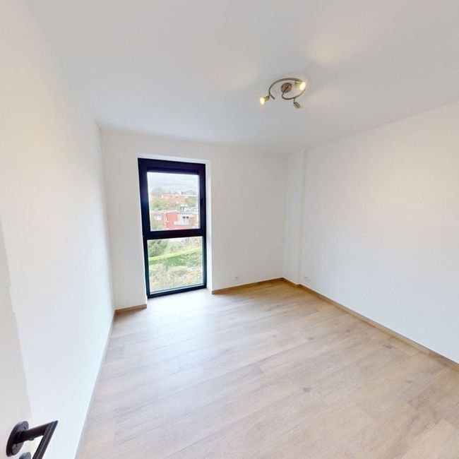 Appartement te huur in Seraing voor € 940 met 2 slaapkamers - Foto 1