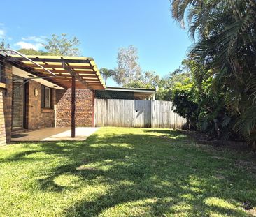 FRESHLY RENOVATED: Three bedroom Villa located in sort after area o... - Photo 6