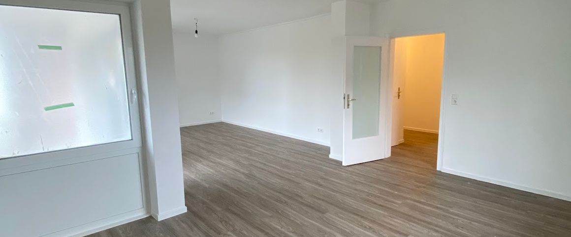 Wie neu! Modernisierte und energieeffiziente Wohnung! // 3.OG links - Foto 1