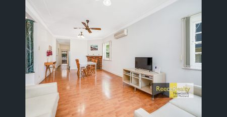 Feature Packed House - Photo 2