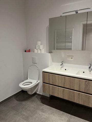 Appartement te huur - Foto 2