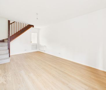 Spruce Crescent, Poringland, Norwich - Photo 2