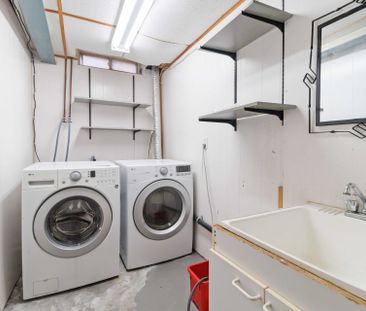 For Lease - 53 Courtleigh Square, Brampton, Ontario - Photo 1