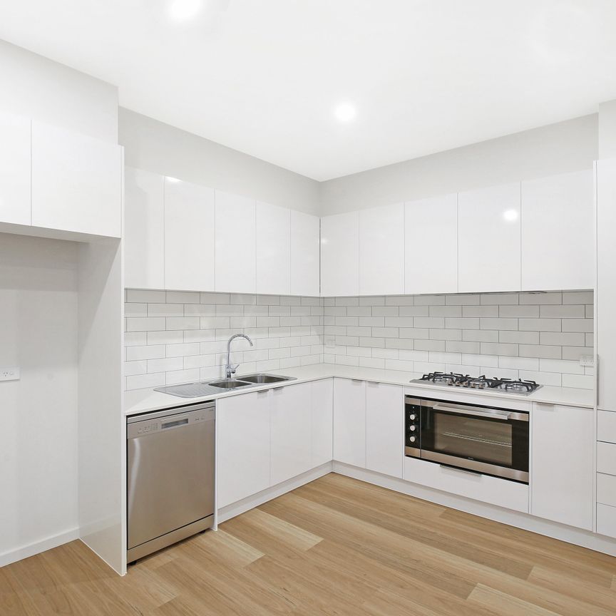19 Glisten Way, Craigieburn VIC 3064 - Townhouse For Rent | Domain - Photo 1