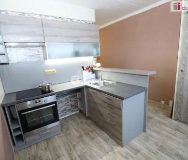 Krásný útulný byt 1+1 v šestém patře panelového domu s výtahem v So... - Фото 2