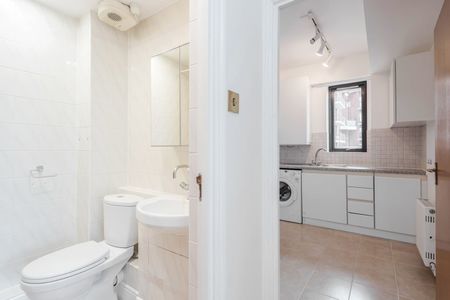 2 Bed Flat, Elm Quay Court, SW8 - Photo 5