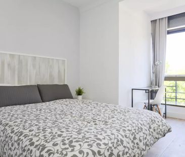 Room in a shared 8-bedroom apartment for rent in Imperial, students only. - Foto 6
