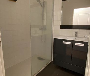 Location Appartement 2 pièces 49m² - Photo 2