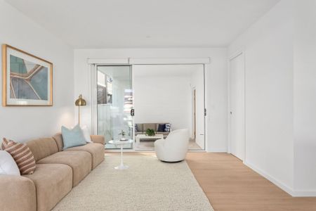 Ocean, lake and parklands at your convenience - Photo 2