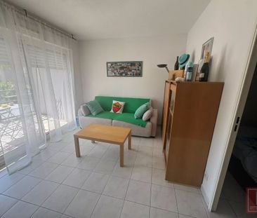 À louer – 2 pièces meublé avec terrasse, piscine et parking - Photo 1