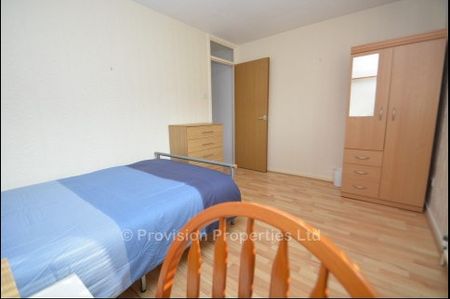 2 Bedroom House, City Centre, Leeds University - Photo 3