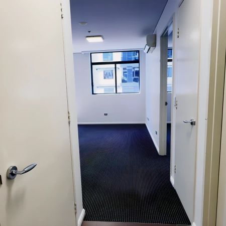 1 bed 1 bath - Photo 3