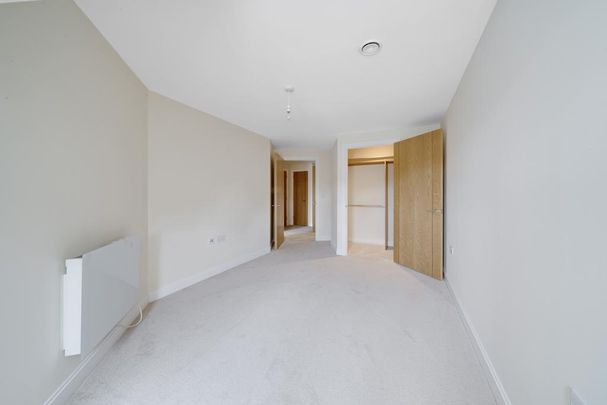 1 bedroom retirement property to rent - Photo 1