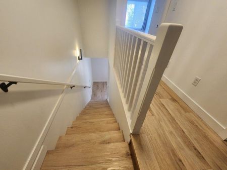 Two Bed Townhouse with Garage and Leisure Facilities in Cloverdale - Photo 5