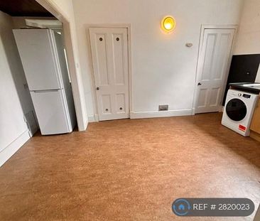3 bedroom maisonette to rent - Photo 5