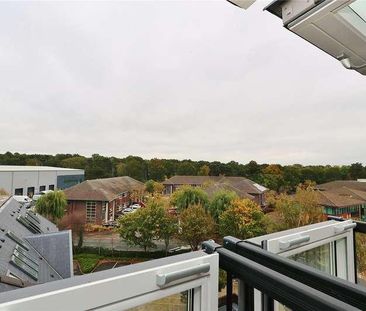 Albert Drive, Woking, Surrey, GU21 - Photo 3