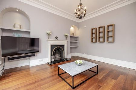 4 bedroom end of terrace house to rent - Photo 5