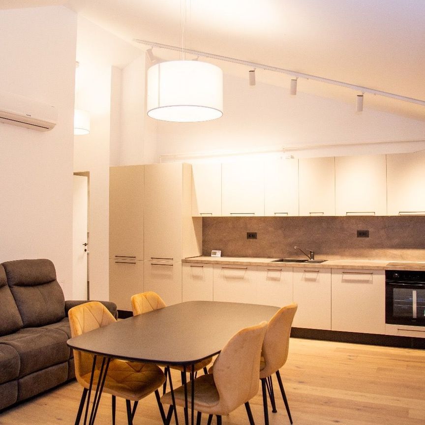 Apartament 3 camere de inchiriat zona Herastrau - Photo 1