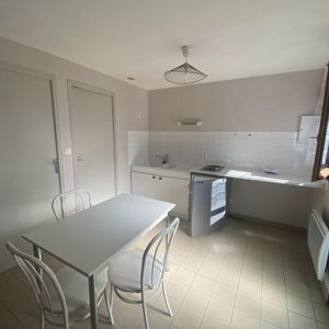 Location Appartement 1 pièce Meublé 20m² LE CREUSOT 71200 - Photo 2