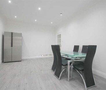 Ditton Road, Datchet, SL3 - Photo 2